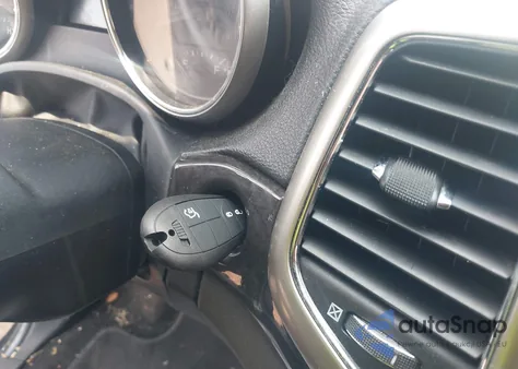 2011 Jeep Grand Cherokee Laredo from USA, damaged, VIN 1J4RR4GG3BC554989